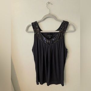 Gorgeous detailed navy Cynthia Rowley sleeveless shirt. Size L